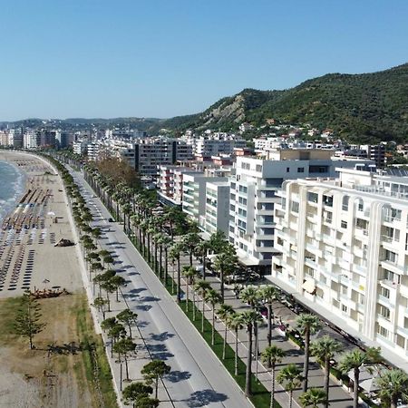 Mini Hotel&Maxi Room Vlorë Esterno foto